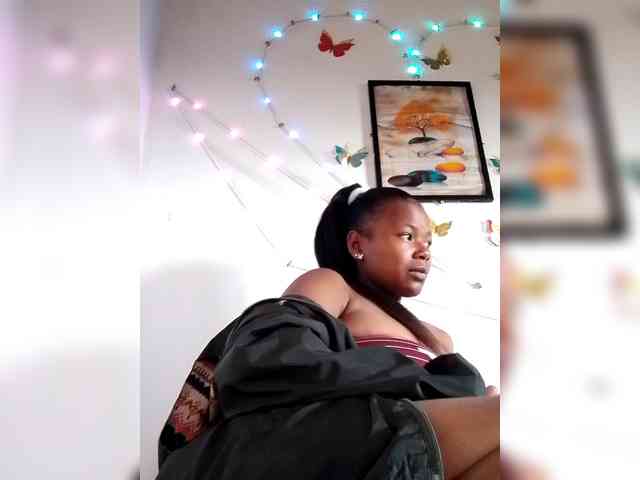 Sayrahsexy webcam