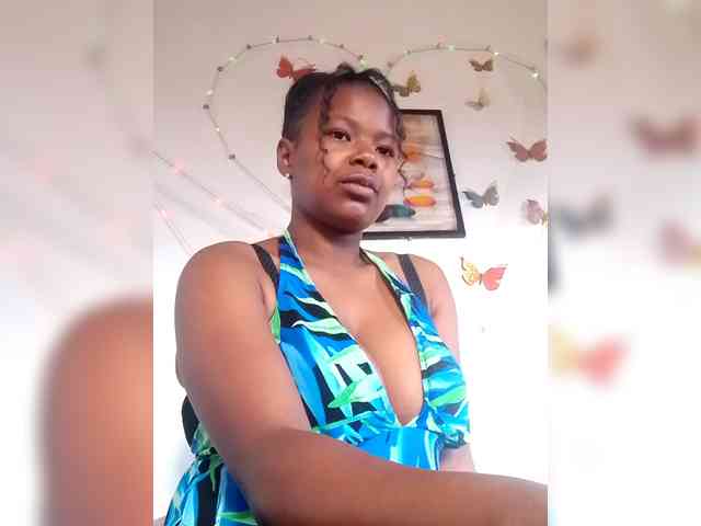 Sayrahsexy webcam