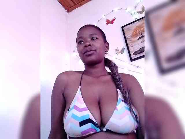Sayrahsexy webcam