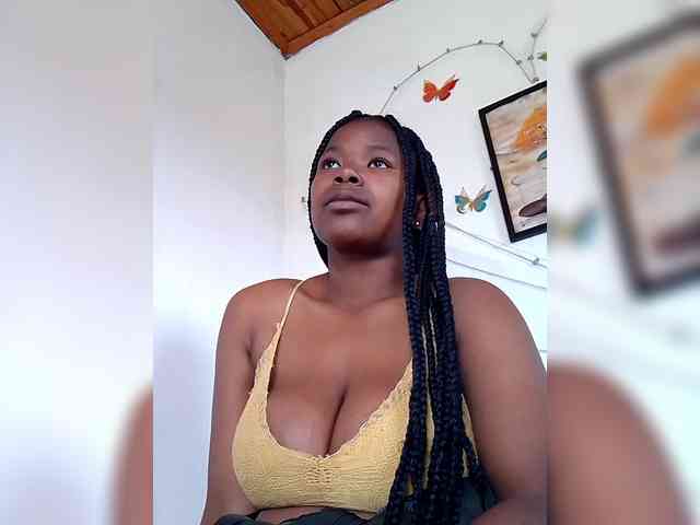 Sayrahsexy webcam