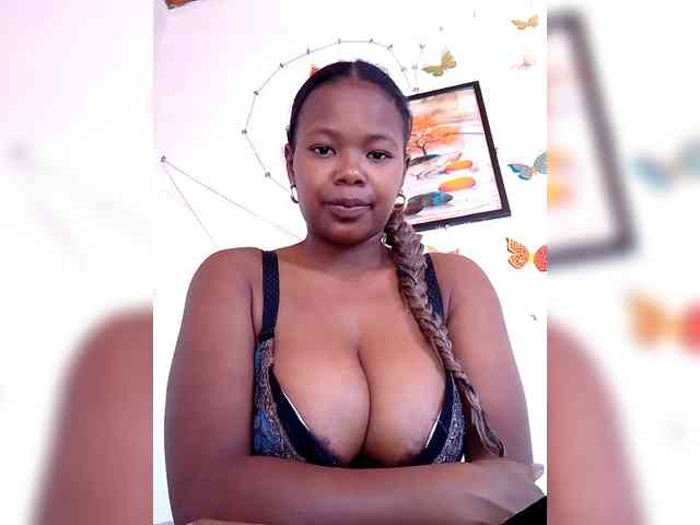 Sayrahsexy webcam