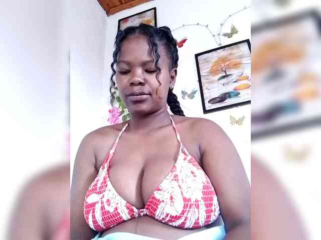 Sayrahsexy webcam
