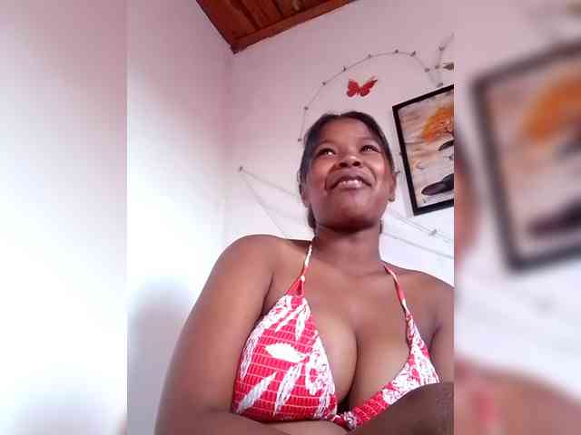 Sayrahsexy webcam