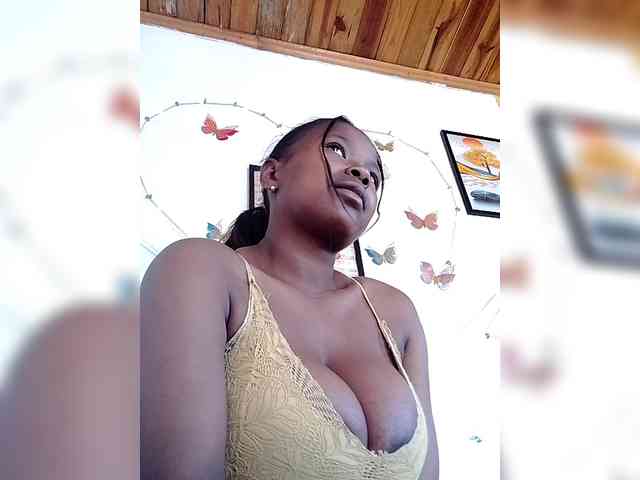 Sayrahsexy webcam