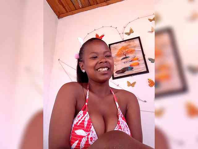 Sayrahsexy webcam