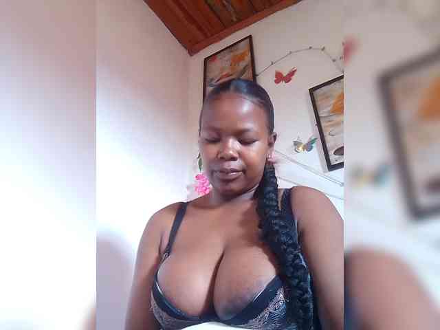 Sayrahsexy webcam