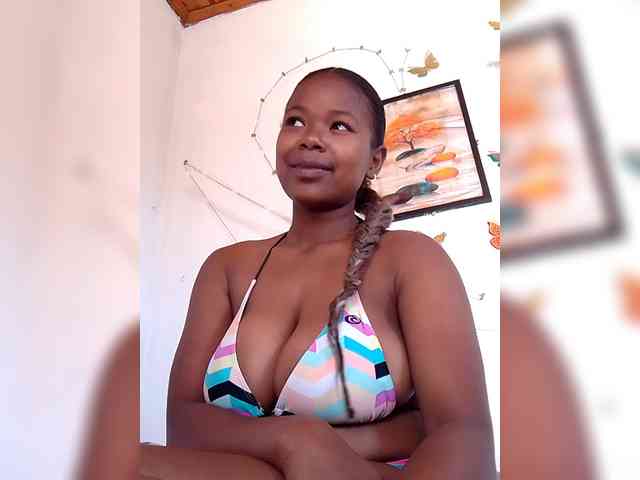 Sayrahsexy webcam