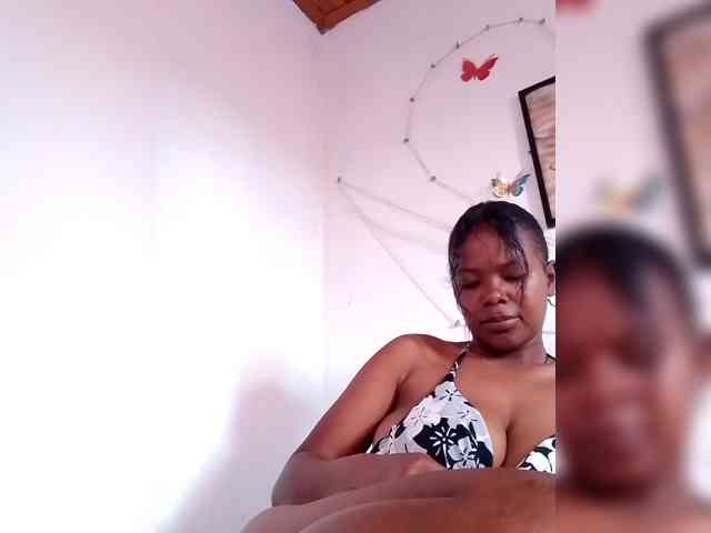 Sayrahsexy webcam