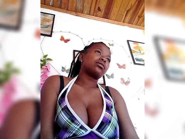 Sayrahsexy webcam