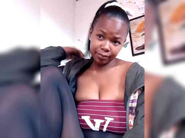 Sayrahsexy webcam