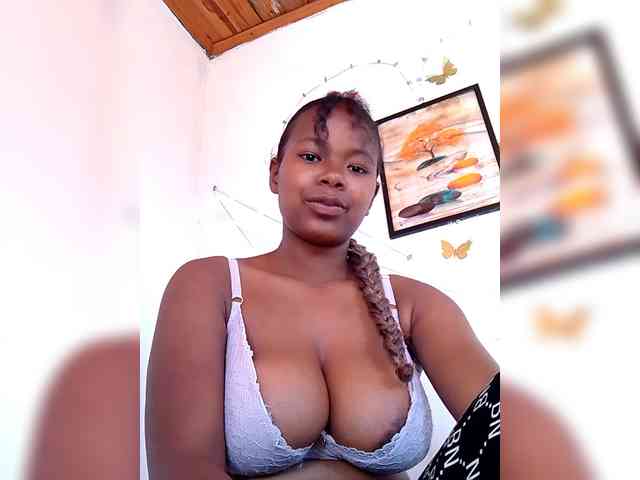 Sayrahsexy webcam
