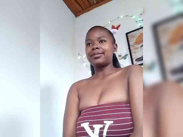 Sayrahsexy webcam
