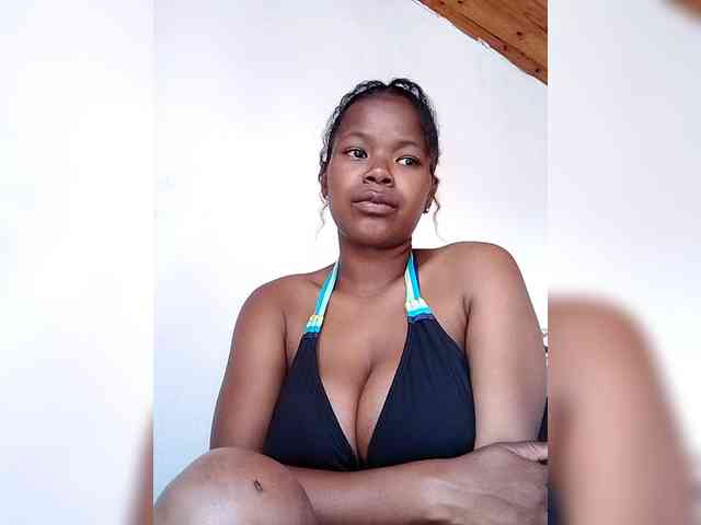 Sayrahsexy webcam