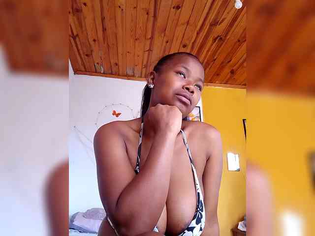 Sayrahsexy webcam