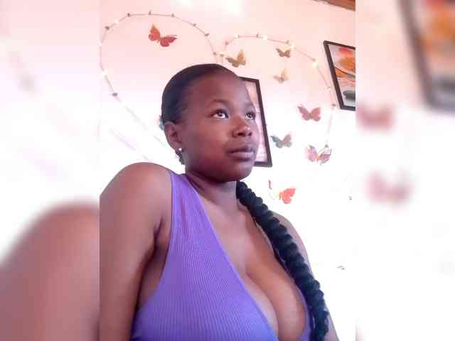 Sayrahsexy webcam
