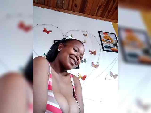 Modèle: Sayrahsexy