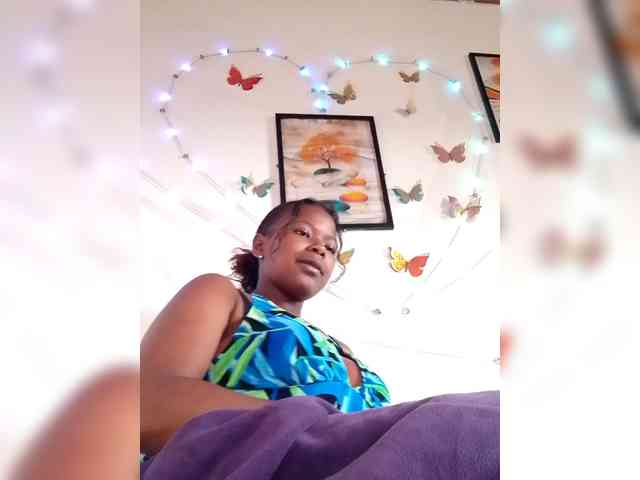 Sayrahsexy webcam