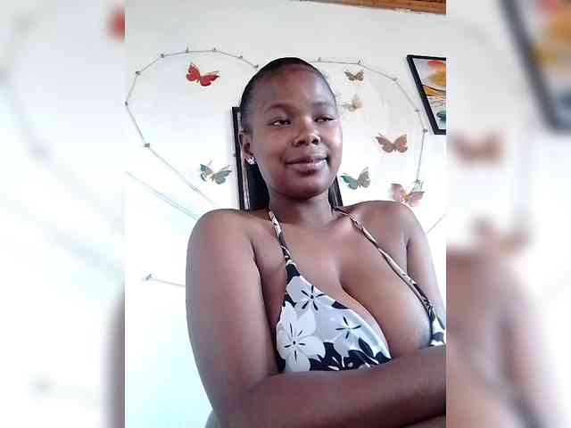 Sayrahsexy webcam