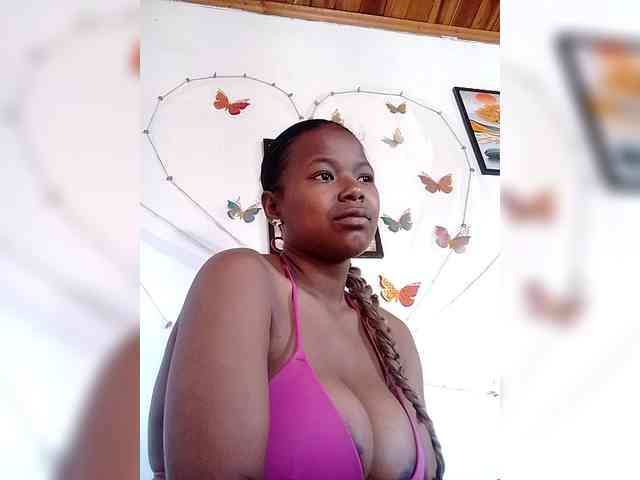 Sayrahsexy webcam