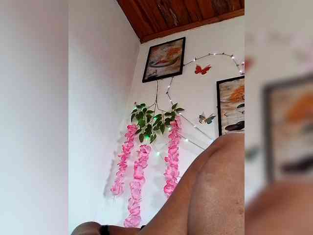Sayrahsexy webcam