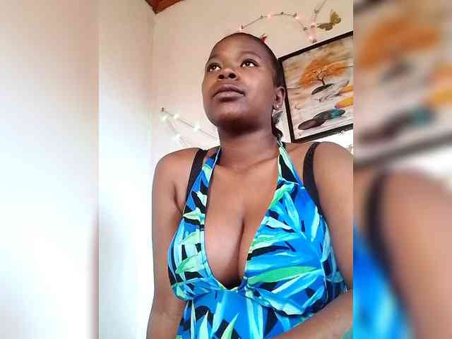 Sayrahsexy webcam