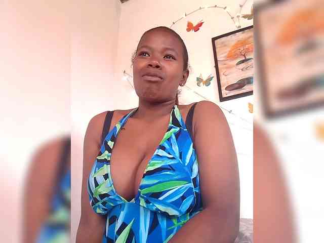 Sayrahsexy webcam