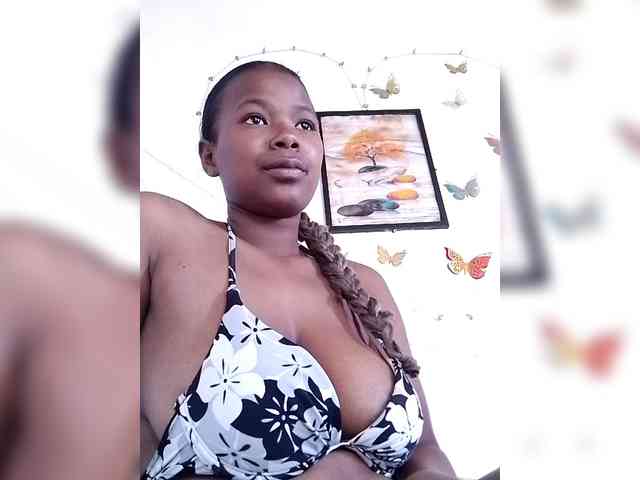 Sayrahsexy webcam
