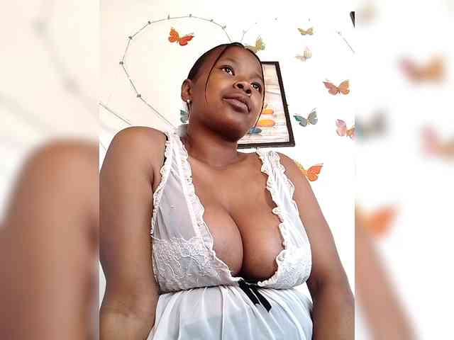 Sayrahsexy webcam