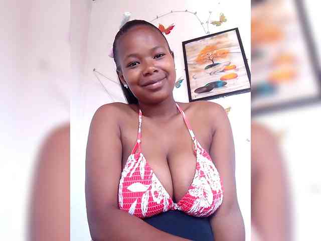 Modèle: Sayrahsexy