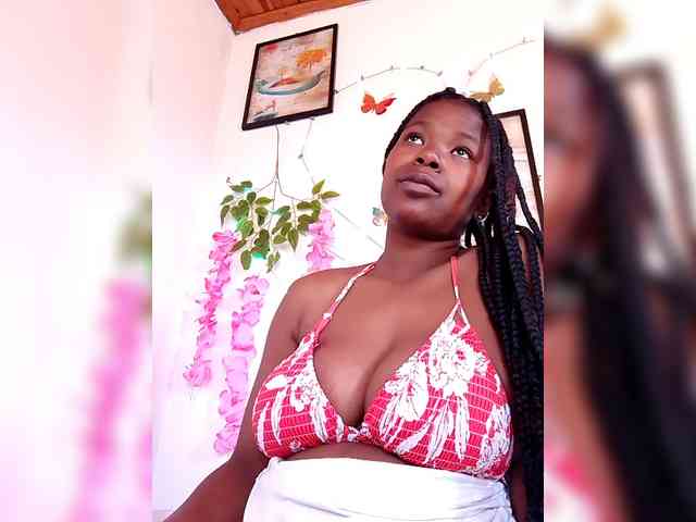 Sayrahsexy webcam