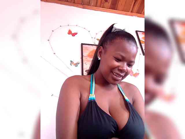Sayrahsexy webcam