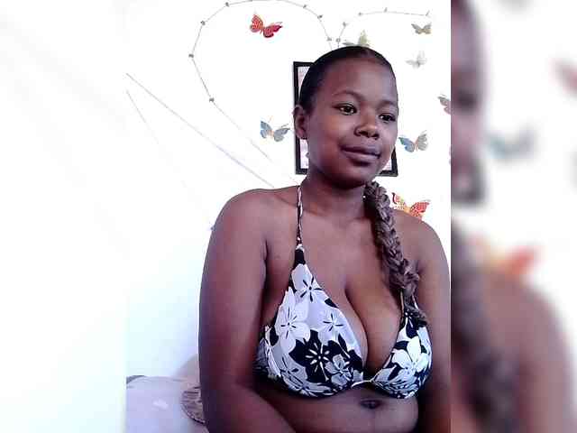 Sayrahsexy webcam