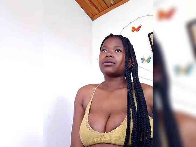 Sayrahsexy Live Webcam on BongaCams