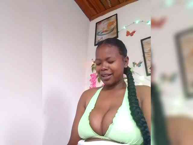 Sayrahsexy webcam