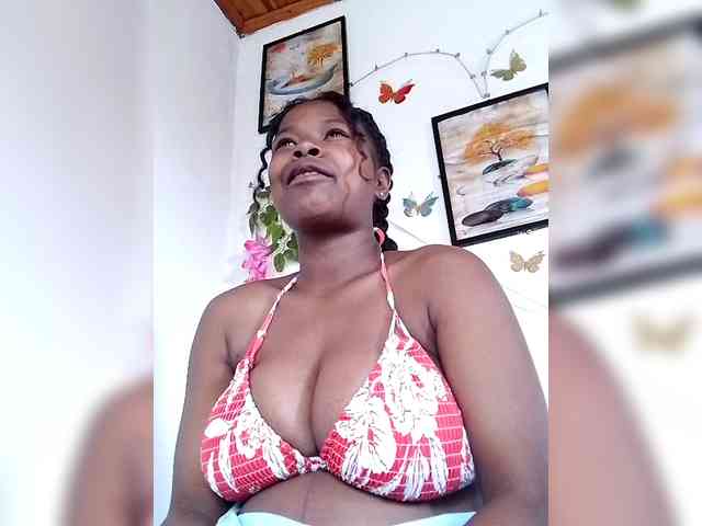 Sayrahsexy webcam