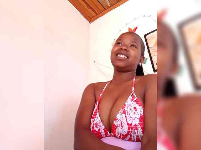 Sayrahsexy webcam