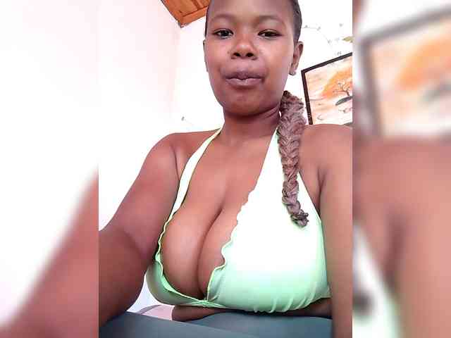 Sayrahsexy webcam