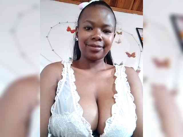 Sayrahsexy webcam