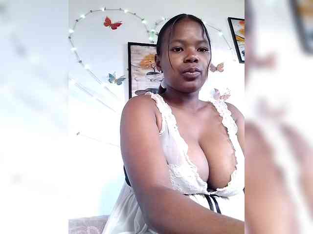 Sayrahsexy webcam
