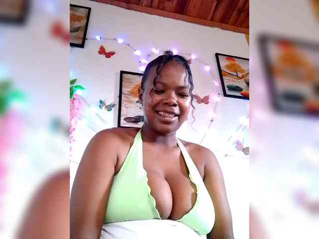 Sayrahsexy webcam