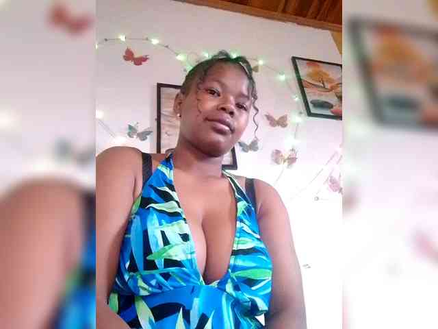 Sayrahsexy webcam