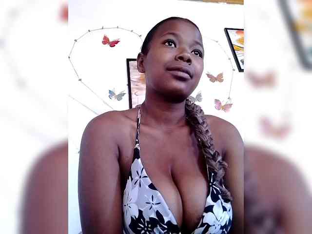 Sayrahsexy webcam