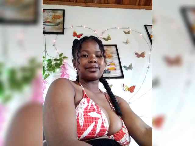 Sayrahsexy webcam