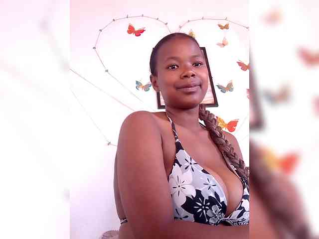 Sayrahsexy webcam