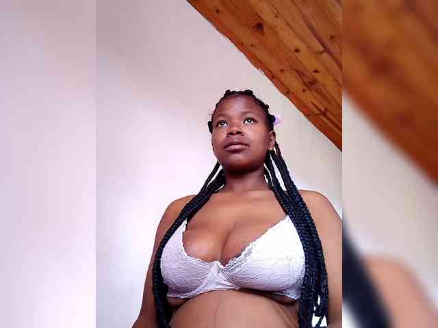 Sayrahsexy webcam