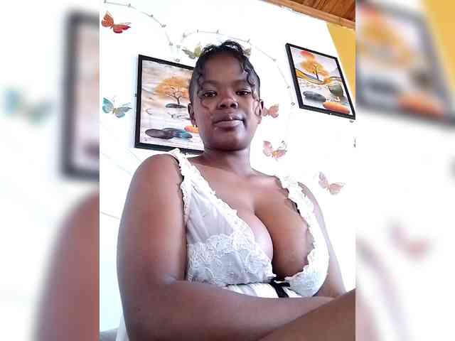 Sayrahsexy webcam