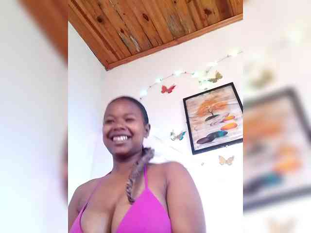 Sayrahsexy webcam