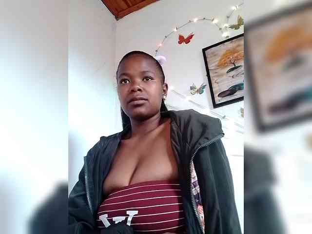 Sayrahsexy webcam