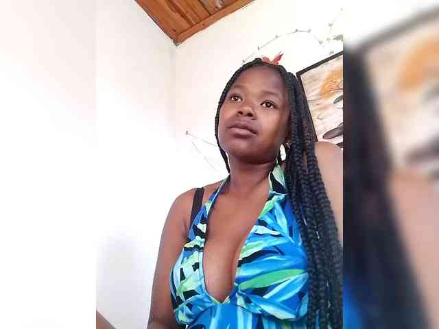Sayrahsexy webcam