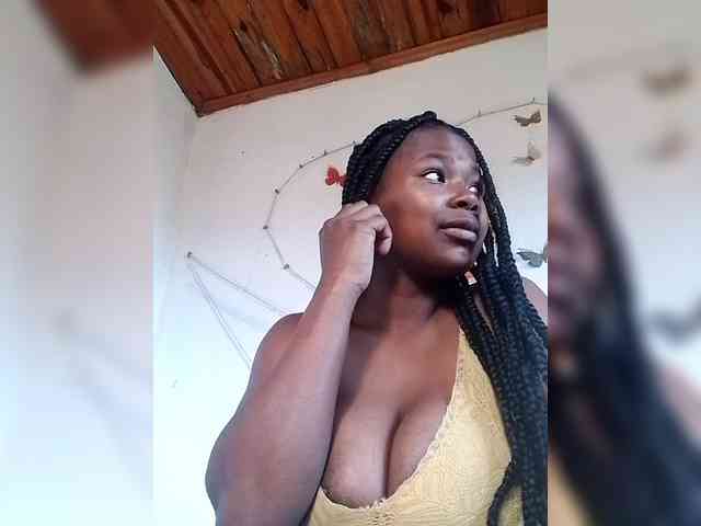 Sayrahsexy webcam